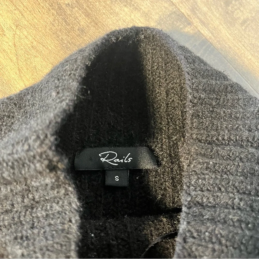 Rails claudia wool